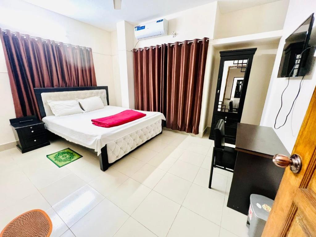 Deluxe Queen Room